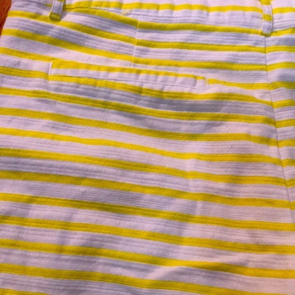 Gap White Neon Yellow Stripes Shorts - Picture 7 of 7